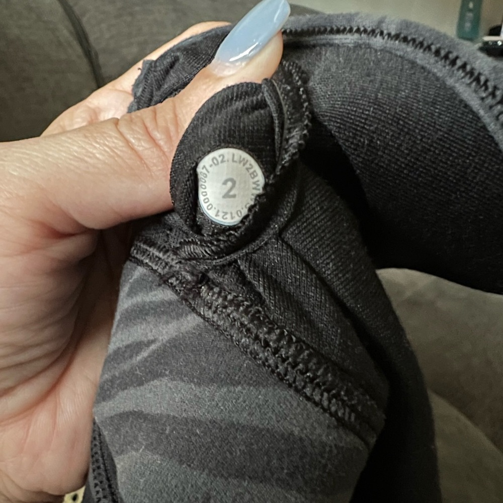 LULULEMON Flow Y Bra Nulu EUC - Picture 7 of 8